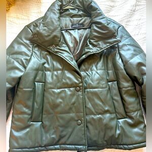 Pomander place green puff jacket size L will fit an xl also